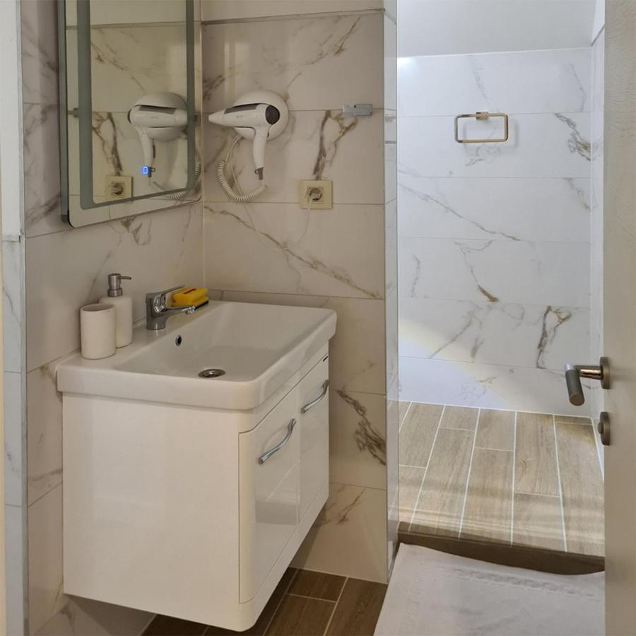 Kondor Apartmani Vrnjacka Banja Exterior photo